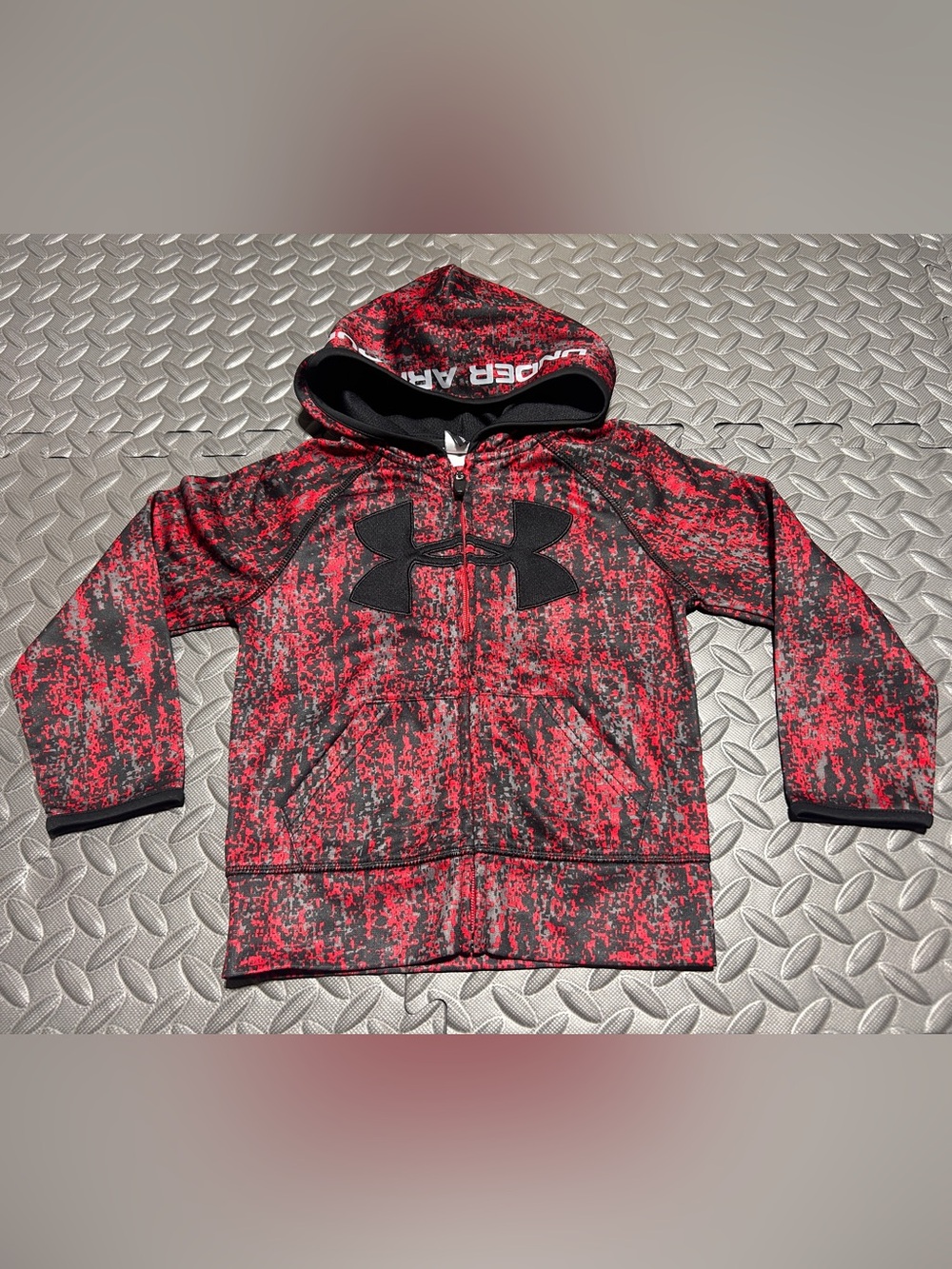 Under Armour Kids Black and Res Zip Up Jacket
